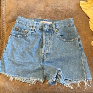 Levi’s Ribcage Shorts